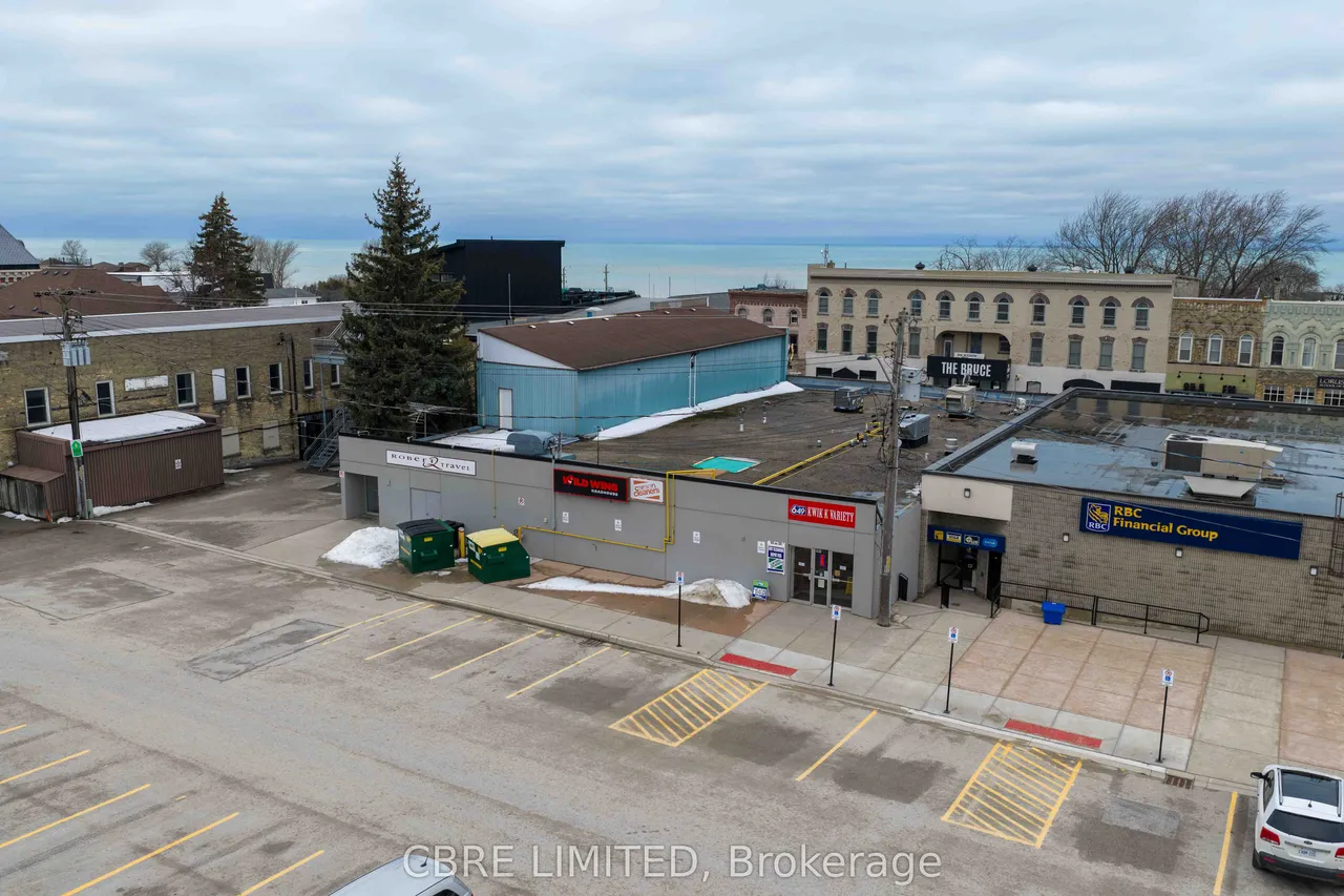 755 Queen Street — photo 5