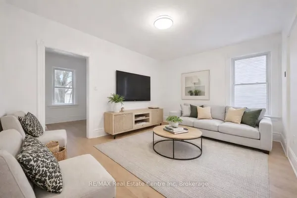 136 Paisley Street — photo 2