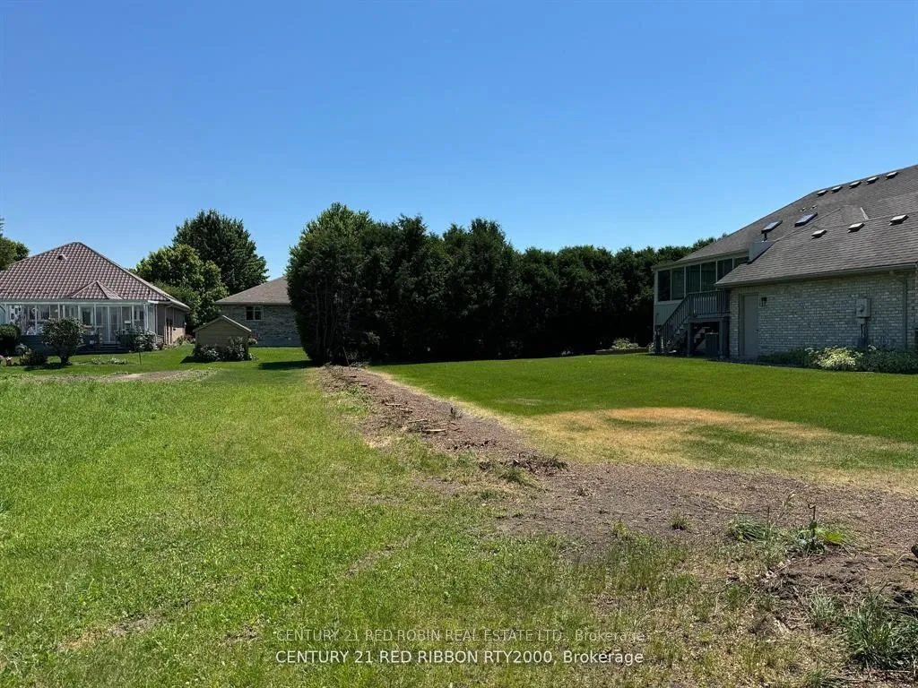 483 Tanya Street — photo 2