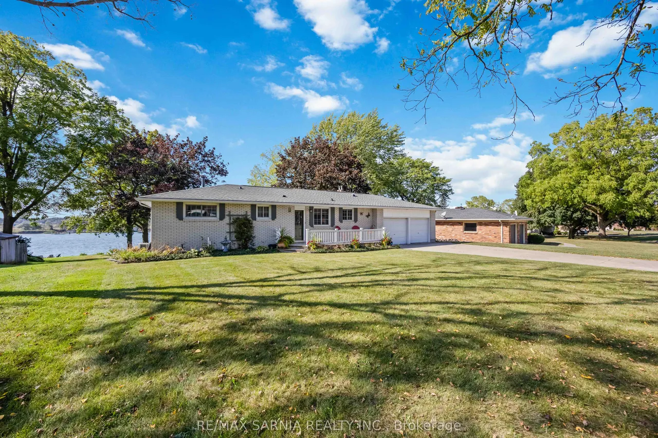 563 Riverside Drive