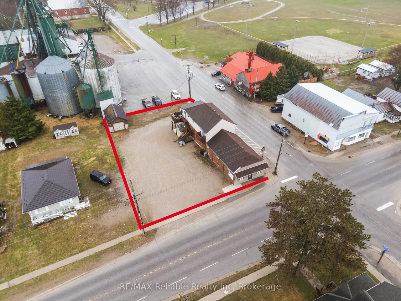 271 Main Street — photo 3