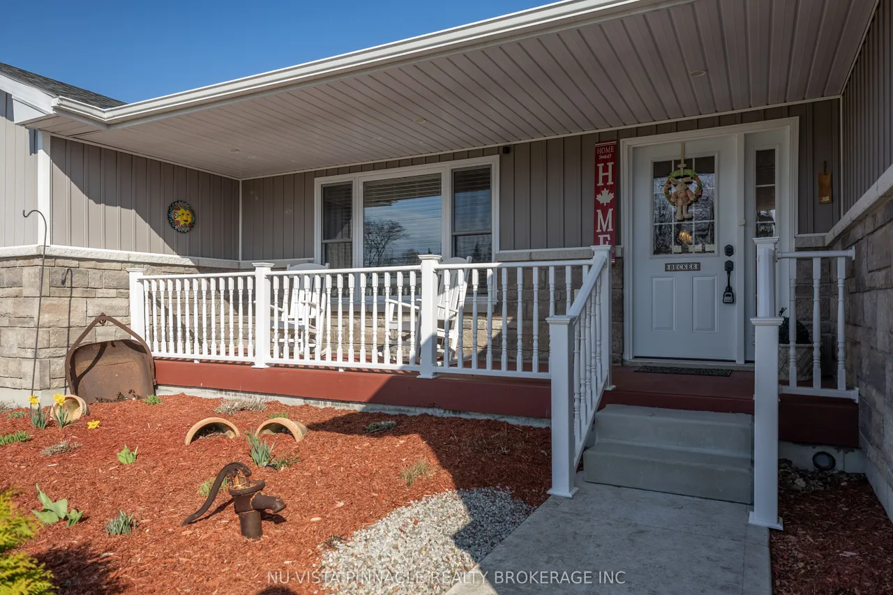 3864 St Clair Parkway — photo 3