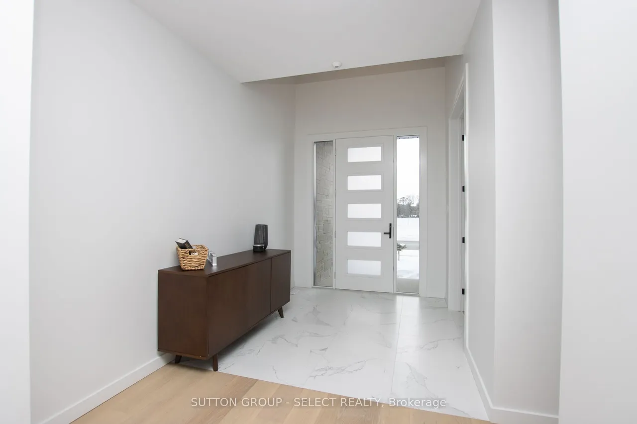 115 Optimist Drive — photo 2