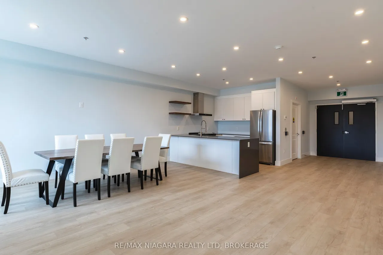 120 Springvalley Crescent — photo 14