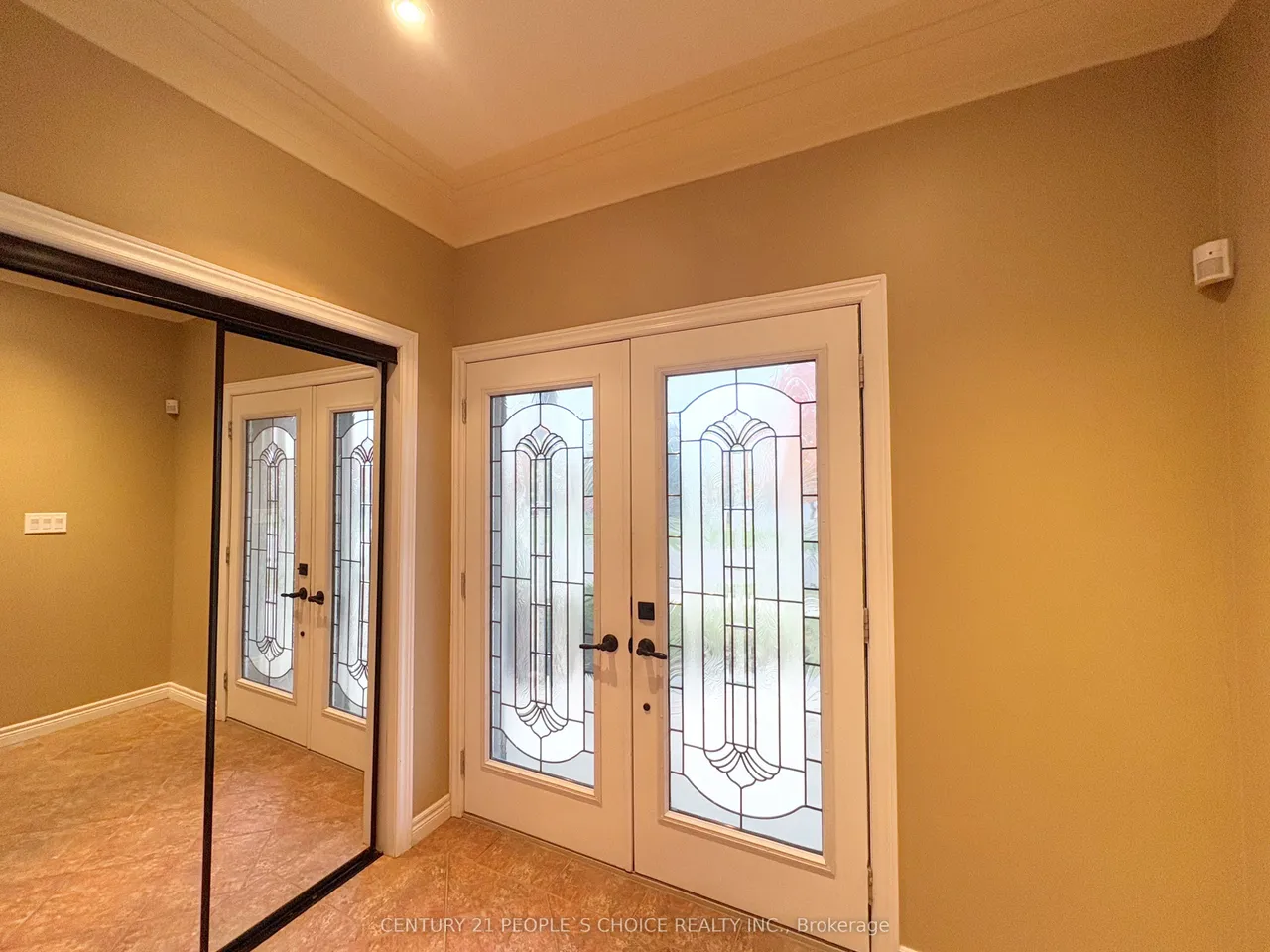 8 Sunbeam Drive — photo 3