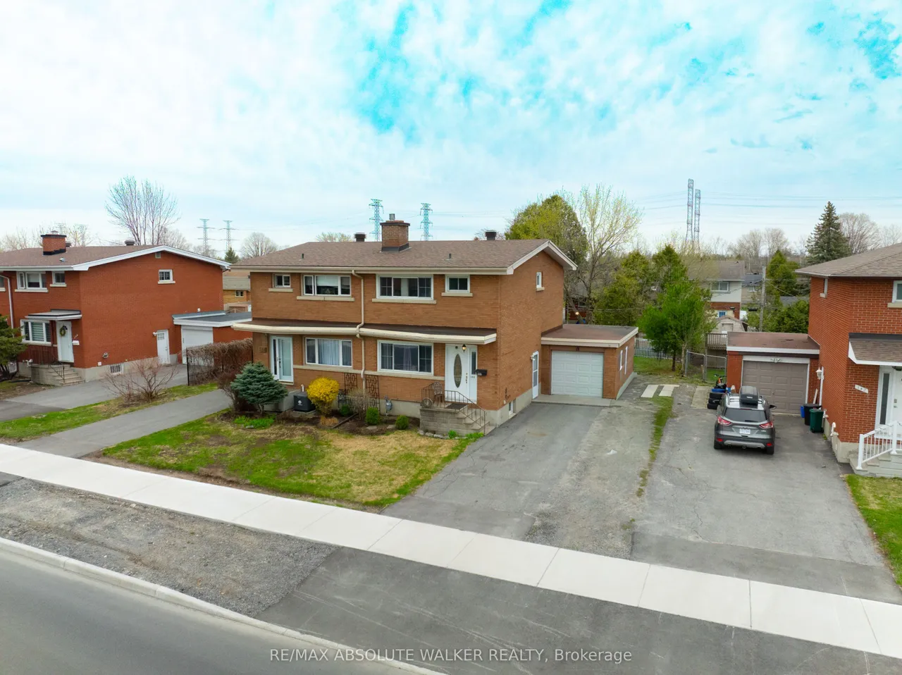 144 Viewmount Drive — photo 2