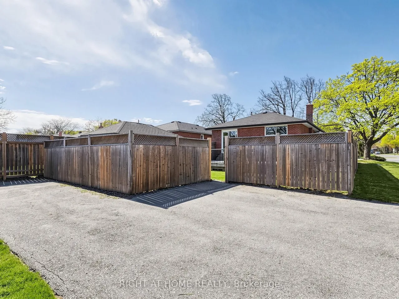 1 Welbourn Drive — photo 32