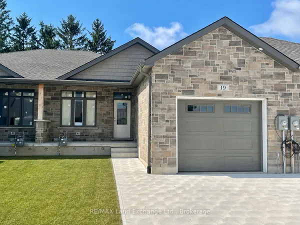 19 Nyah Court