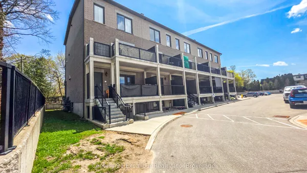 360 Queen Street E