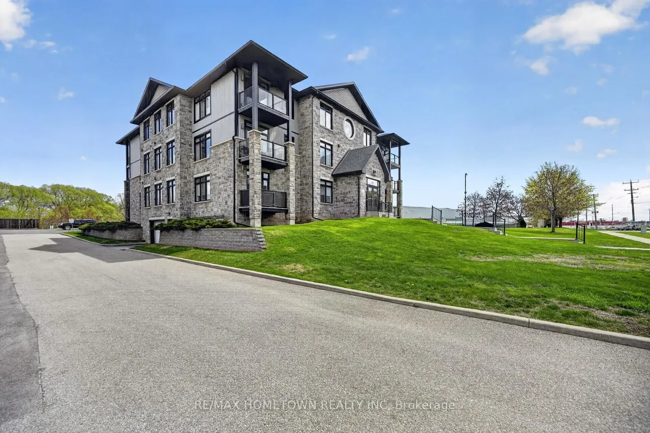 1109 Millwood Avenue, Unit 101 — photo 32