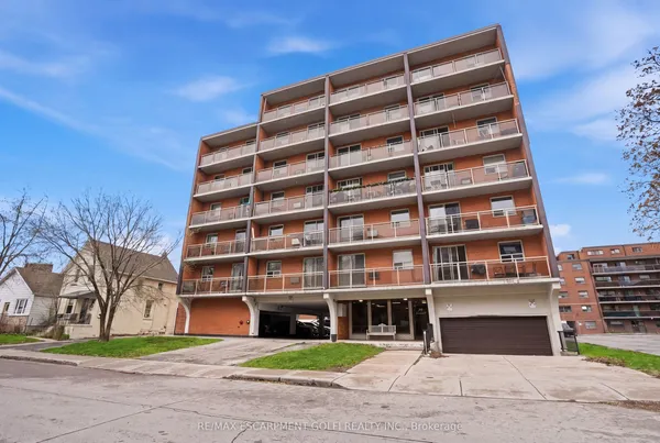 30 Summit Avenue — photo 2