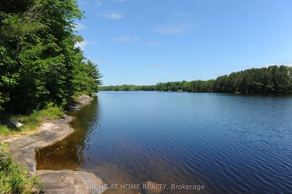 22 Hawkins Point — photo 2