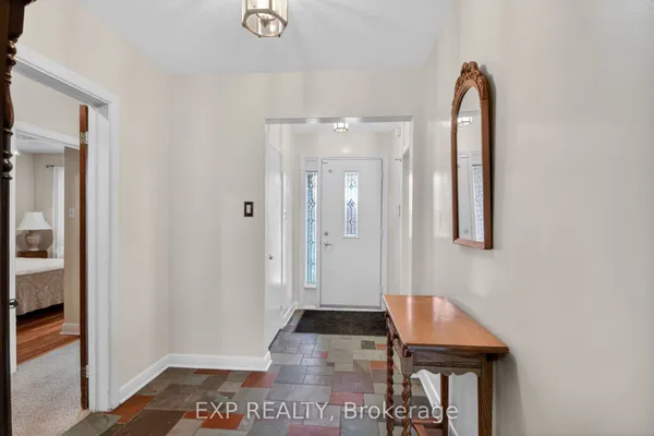 632 Chadburn Avenue — photo 2