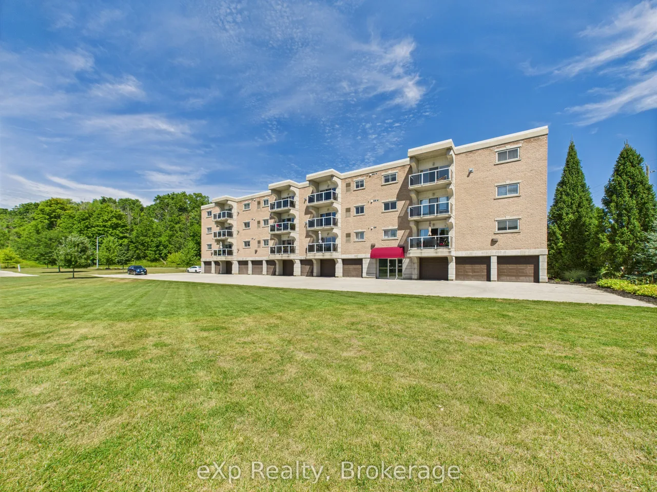 85 William Street N, Unit 202 — photo 36