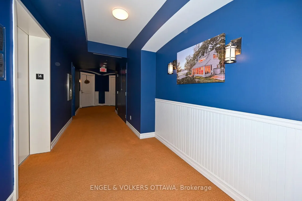 15 St Andrew Street, Unit 1504 — photo 3