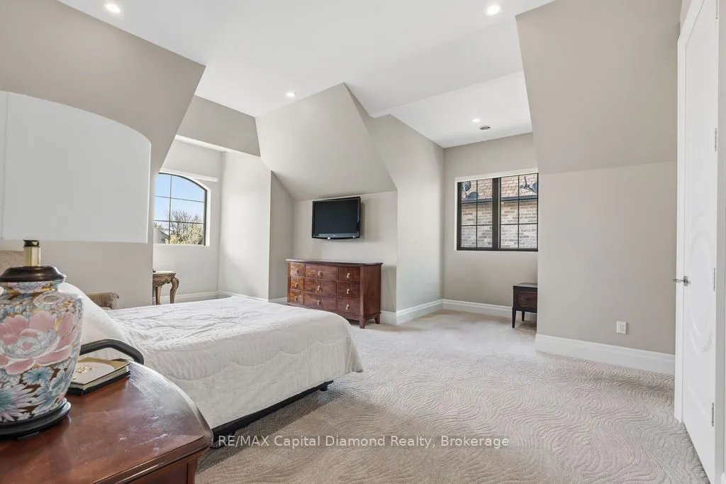 346 Jordan Lane — photo 43