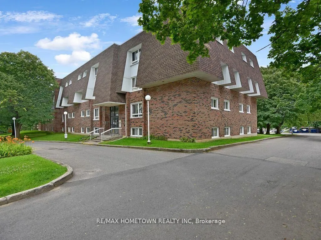 815 Kyle Court — photo 3