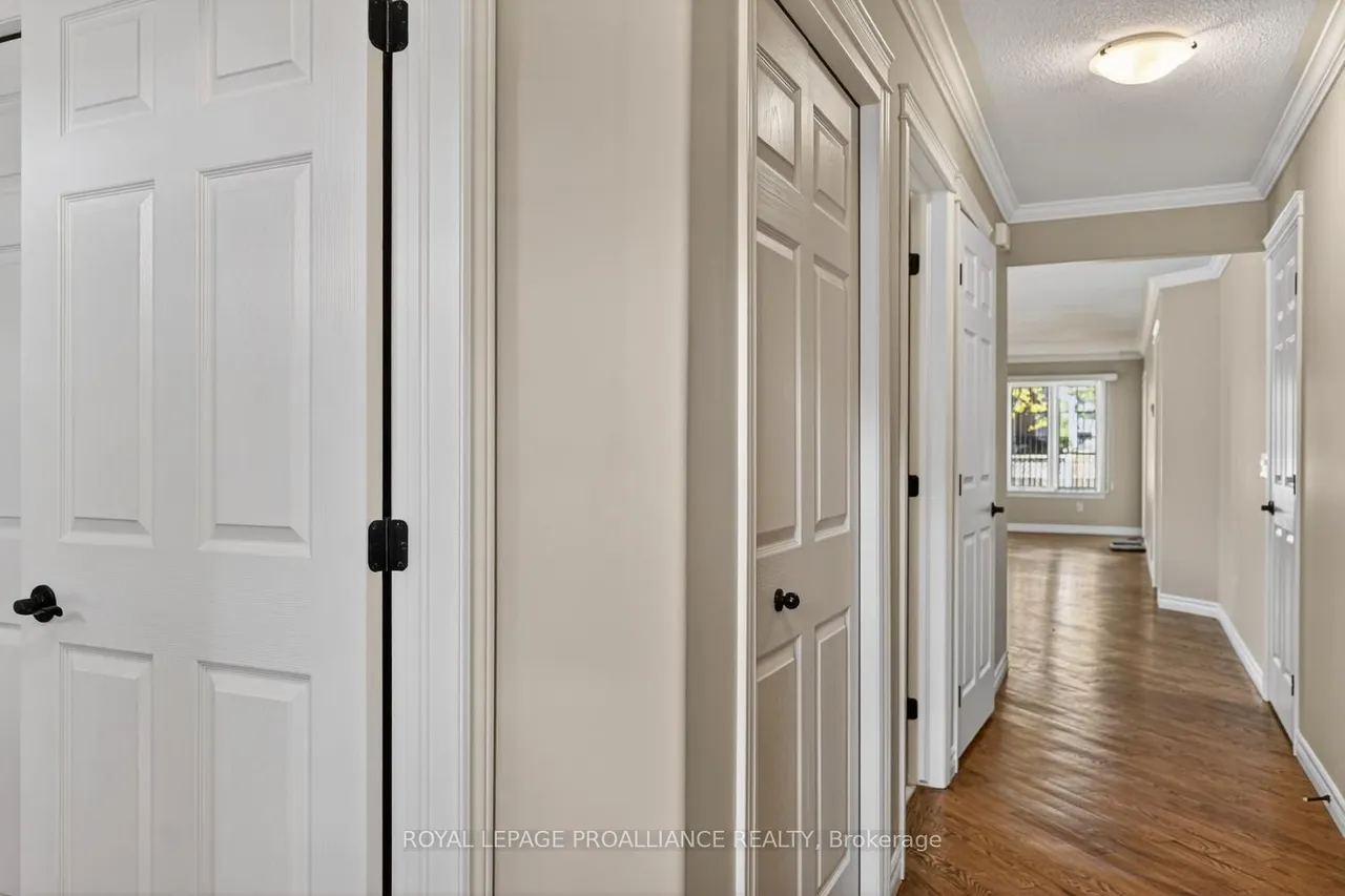 157 Steacy Gardens E — photo 3