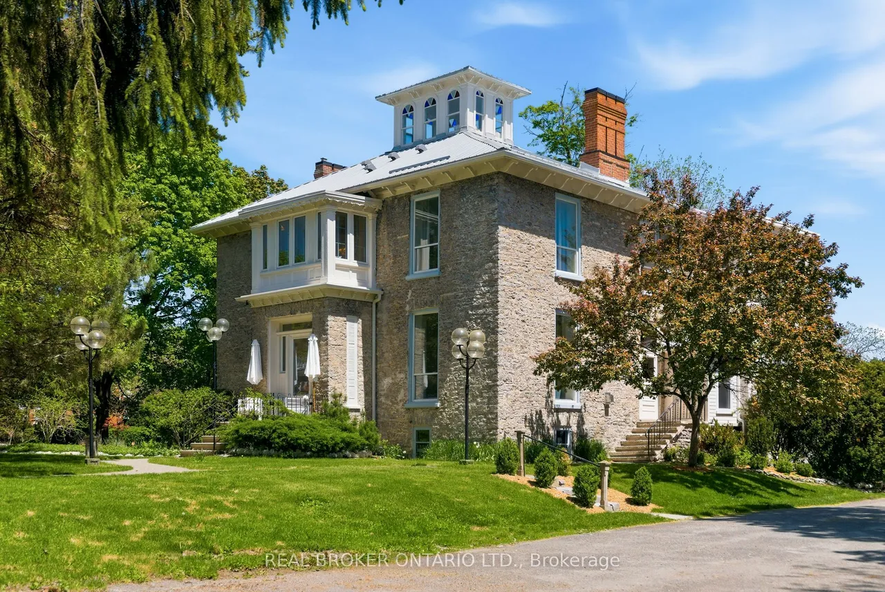 346 Picton Main Street — photo 3