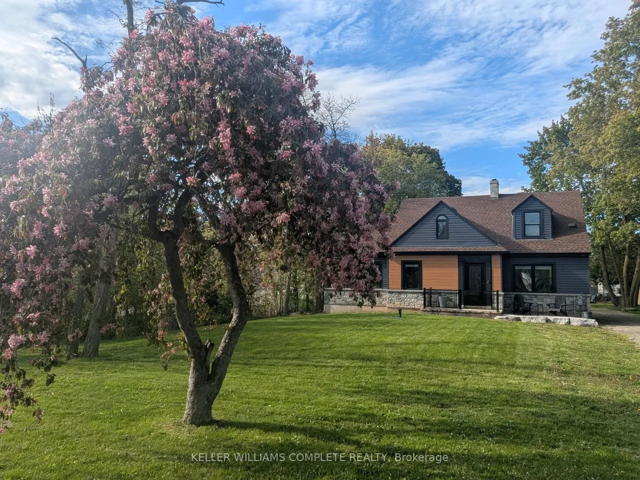 1429 Highway 8 — photo 13