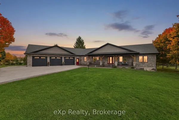 100 Harris Crescent — photo 2