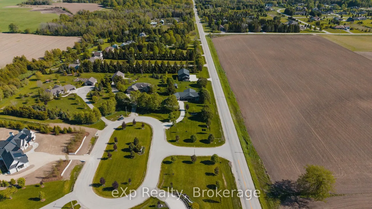 100 Harris Crescent — photo 39