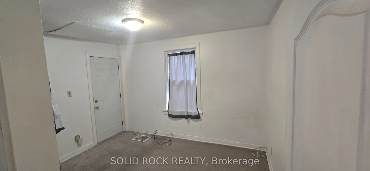 89 Marier Avenue — photo 15