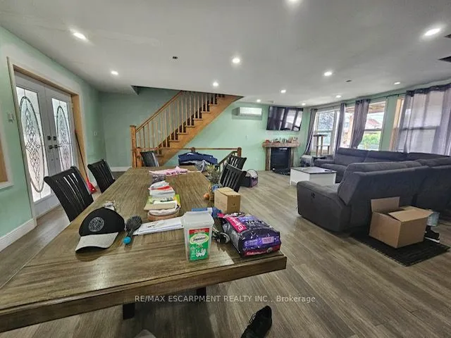 93 HOWARD Avenue — photo 3