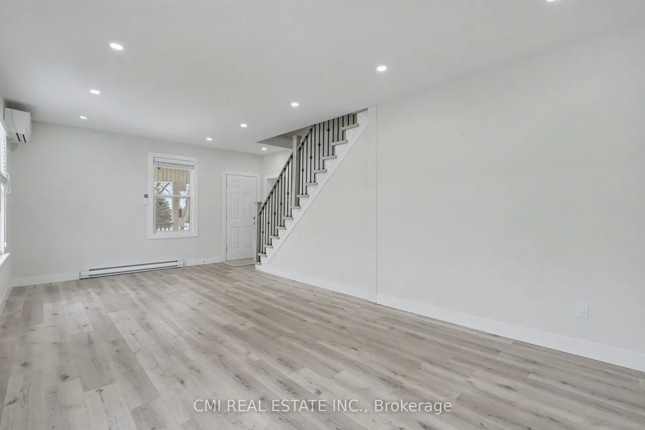 2546 Wilson Street — photo 3