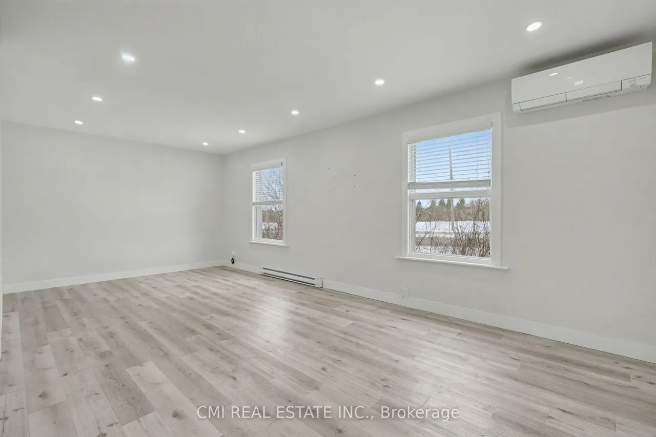 2546 Wilson Street — photo 2