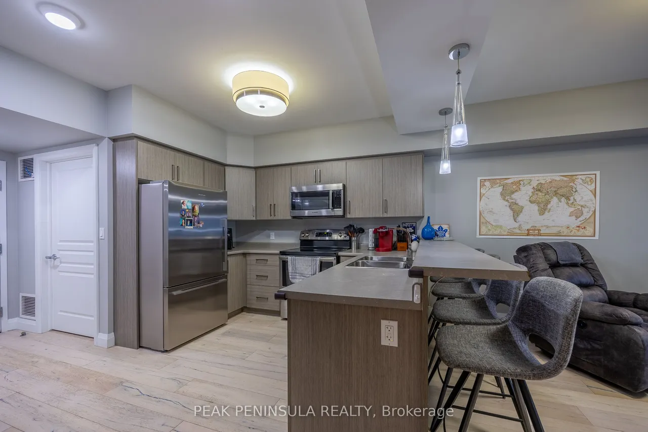 12 Erie Boulevard — photo 3
