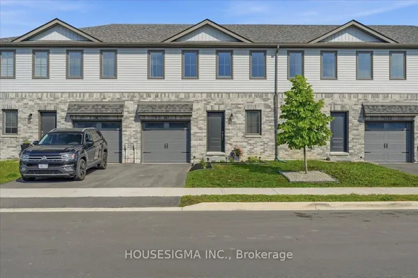 54 Campbell Crescent — photo 2