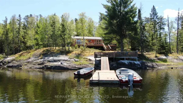 CL4111 Winnipeg River — photo 2