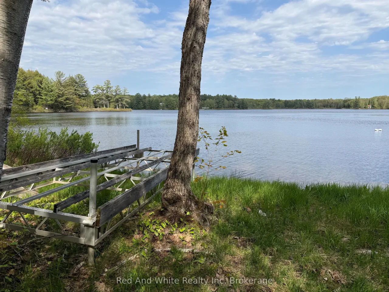 12 Waterside Drive — photo 3