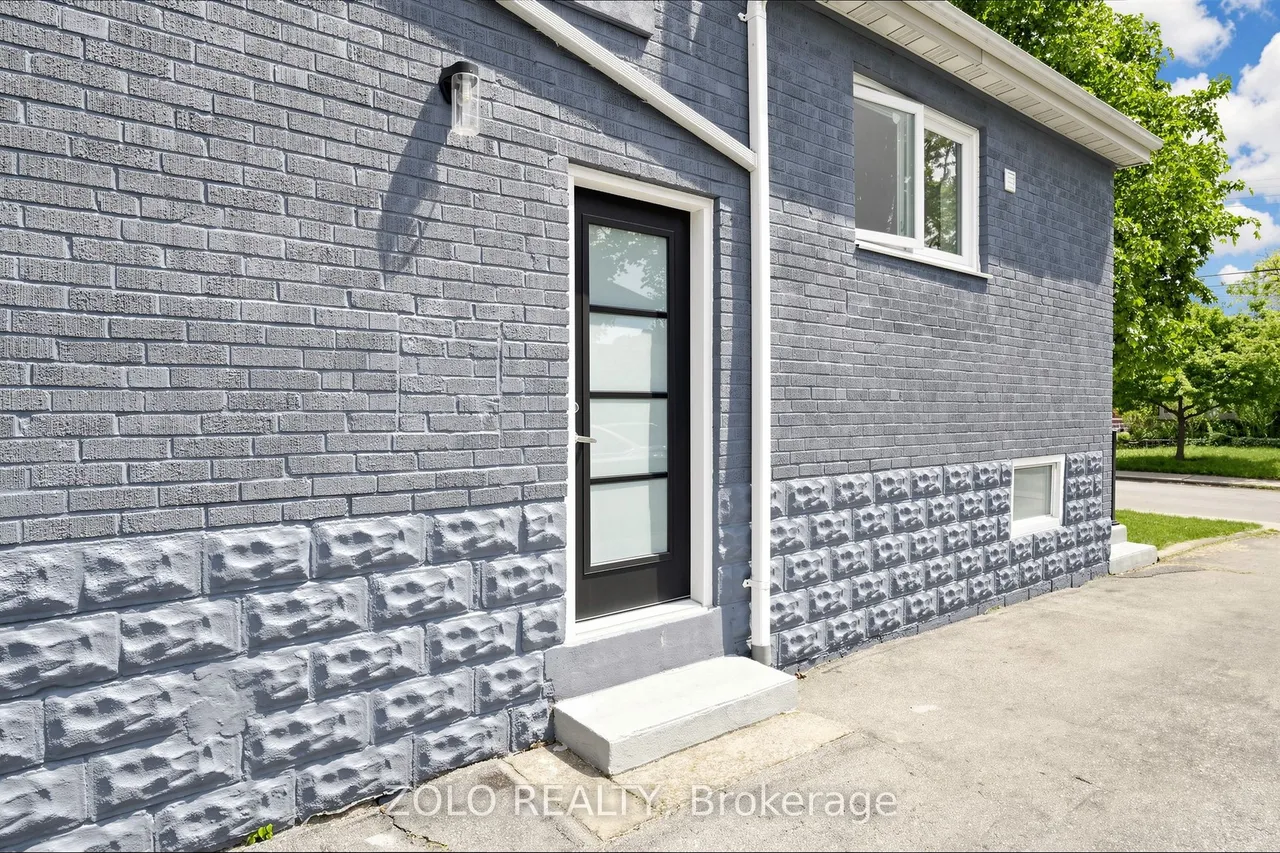 84 East 15th Street — photo 38