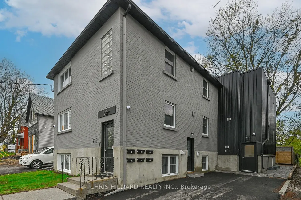 216 Mcarthur Avenue — photo 2