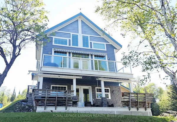 706 East Green Bay Road