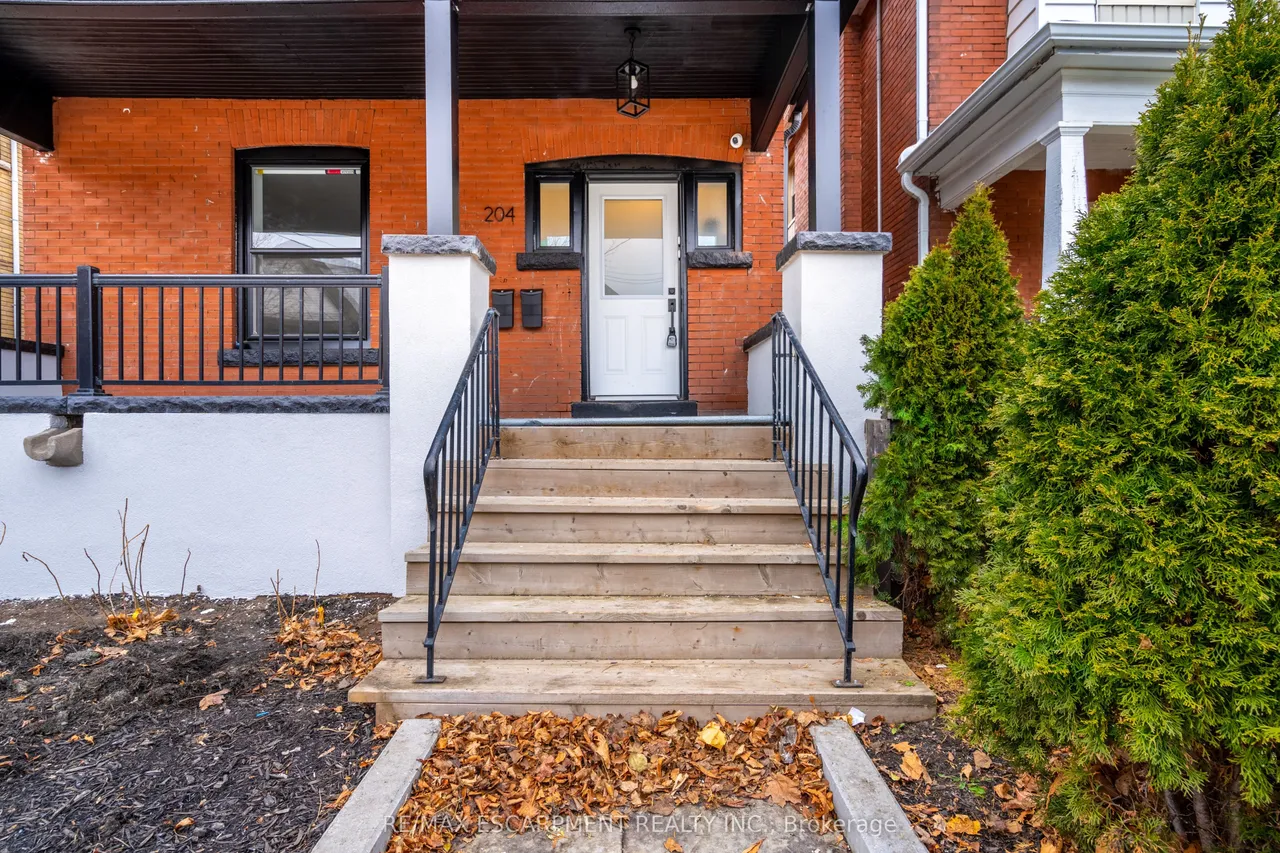 204 Balsam Avenue S — photo 3