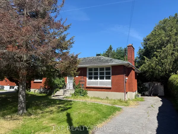 135 OAKRIDGE Boulevard — photo 2