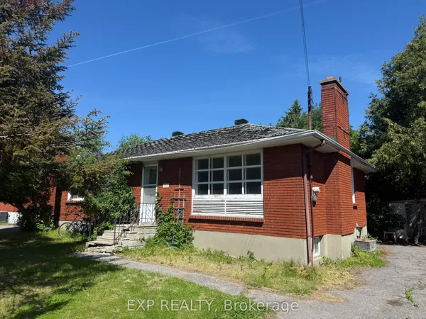 135 OAKRIDGE Boulevard