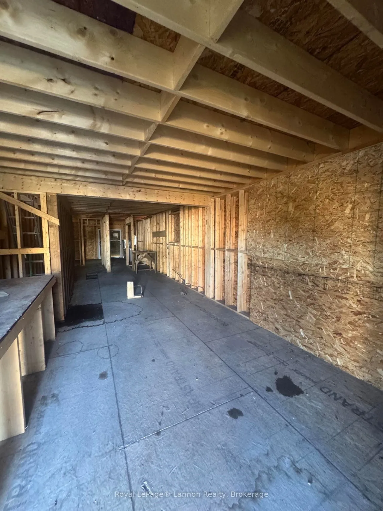 525 McIntosh Street — photo 2