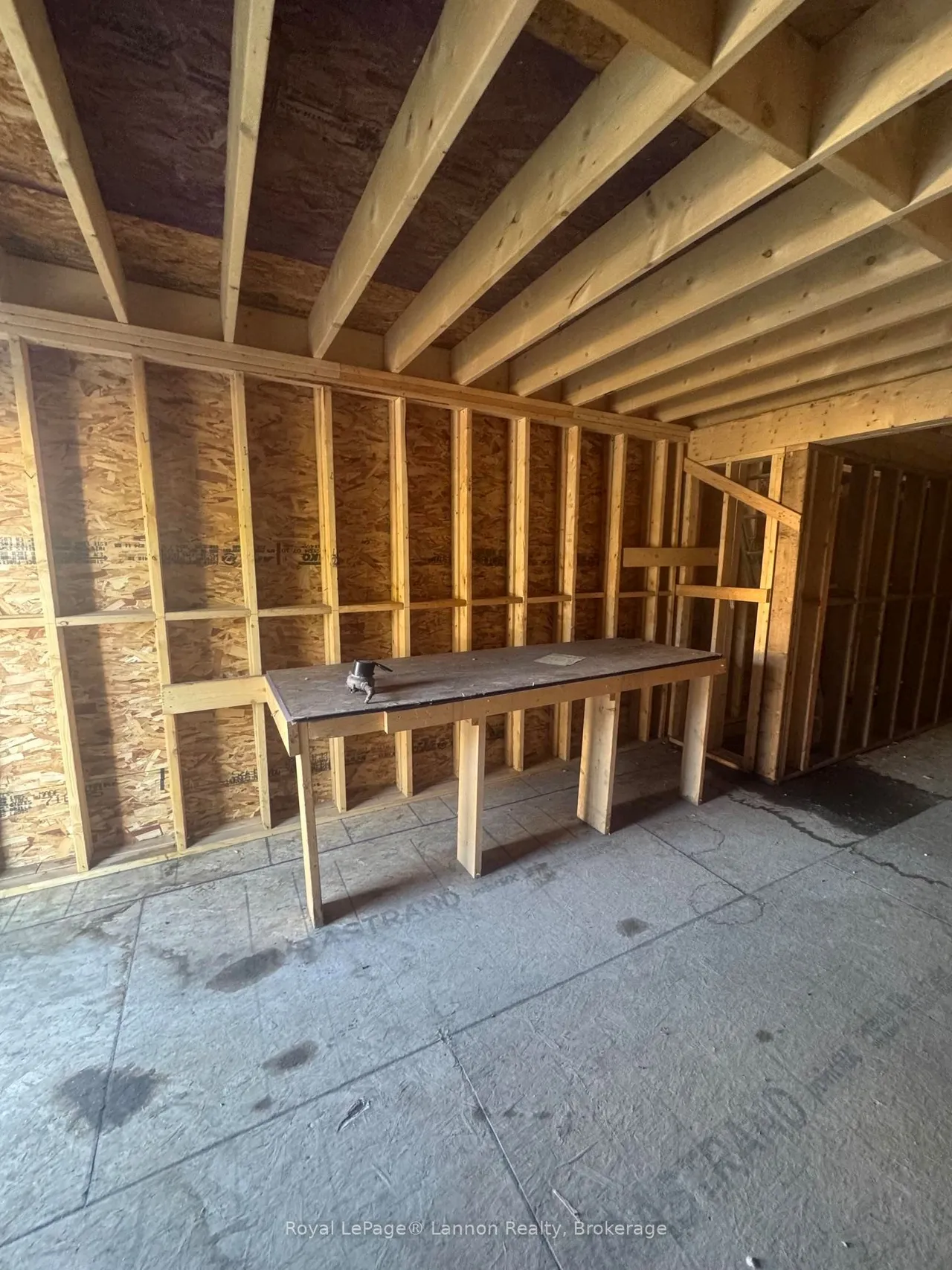 525 McIntosh Street — photo 3