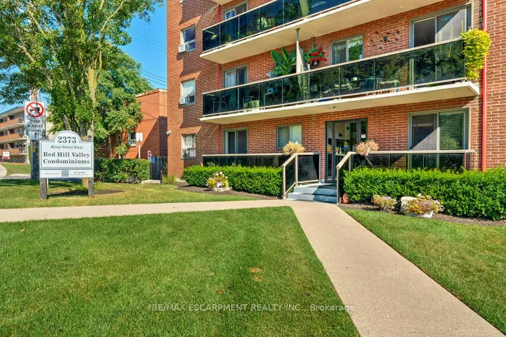 2373 King Street E, Unit 17 — photo 3