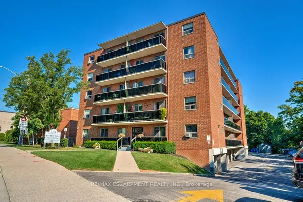 2373 King Street E, Unit 17 — photo 2