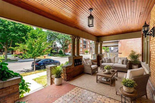 137 Sherman Avenue S — photo 2