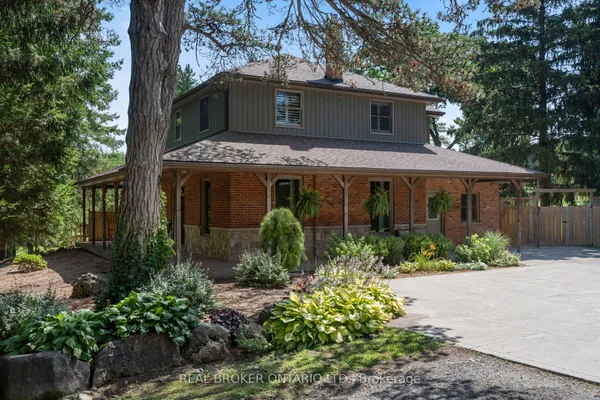182 Governors Road E — photo 2