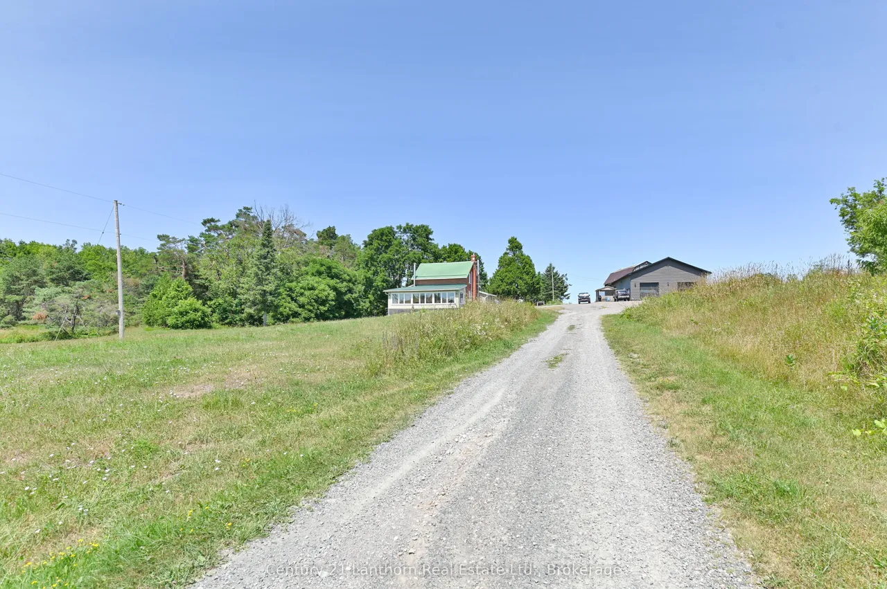 495 Barker Road — photo 3