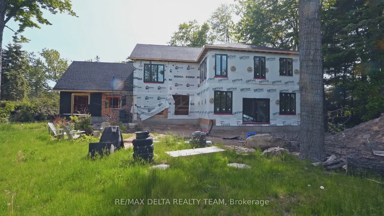 8 Pineglen Crescent — photo 3