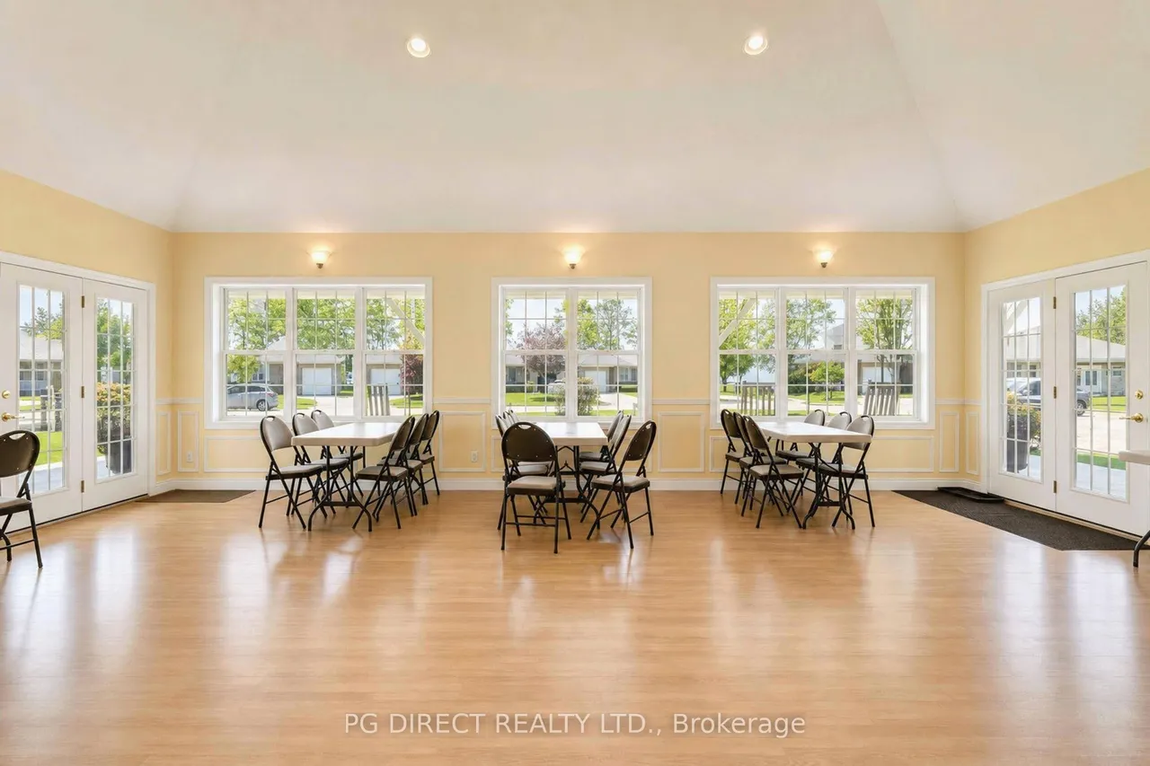 241 Bethune Crescent — photo 18