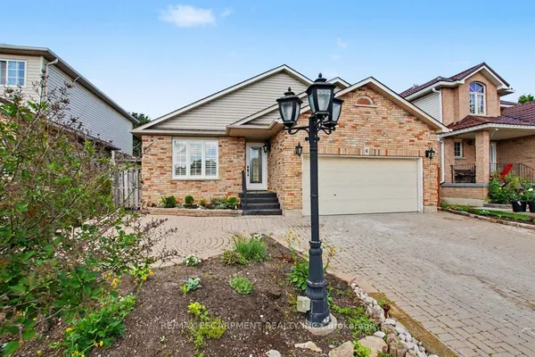 6 Theodore Drive — photo 2